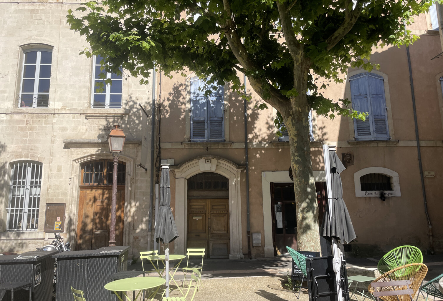 Petit appartement sur une place d'APT — photo 1