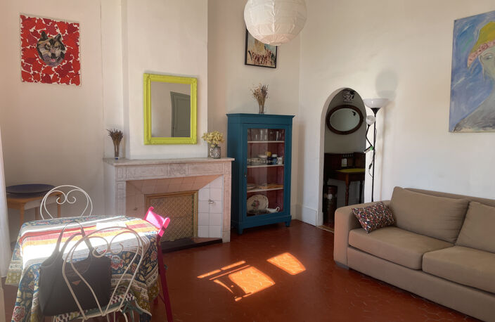 Petit appartement sur une place d'APT — photo 4