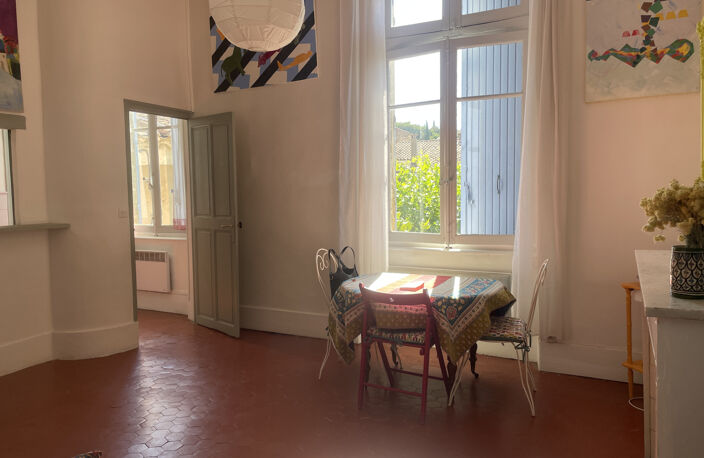 Petit appartement sur une place d'APT — photo 5