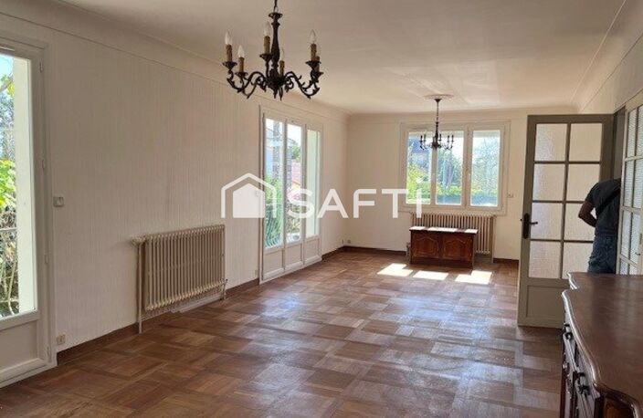 REZE - Maison 9 pièces d'environ 200 m² sur une parcelle de 420 m² — photo 3