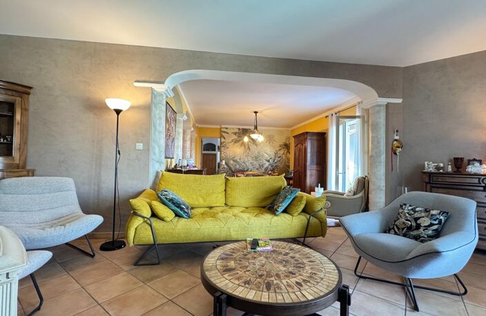 Maison Vue Ardèche, piscine, terrain constructible — photo 3