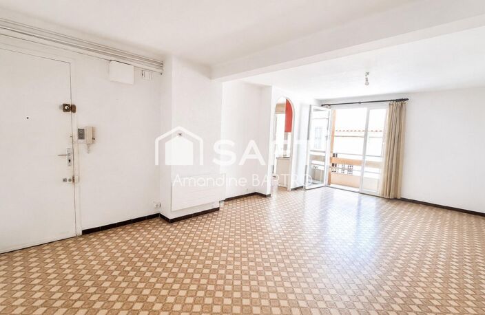 LA CIOTAT Centre-ville  Proximité Vieux-Port  Grand T2 de 55 m² transformable en T3  Balcon, Cave  Fort potentiel — photo 5