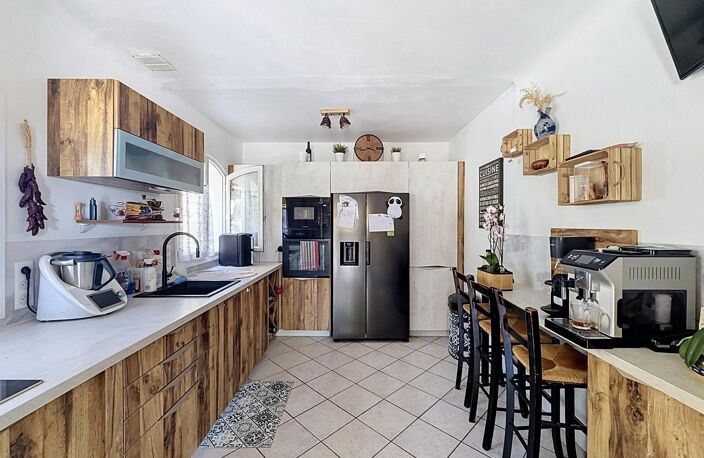 A vendre/ Maison de 144m² avec piscine. — photo 5
