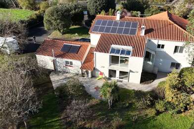 Maison 6 pièces 329600 €