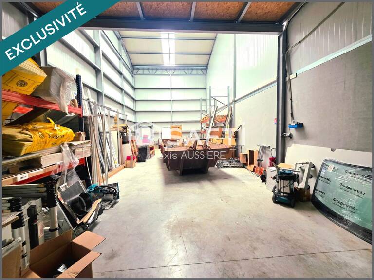 DEPOT LOCAUX COMMERCIAUX 192 M2 + JARDIN 25 M2 — photo 1