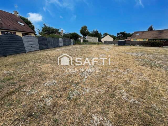 Un terrain constructible et viabilisé, libre de tout constructeur. — photo du bien