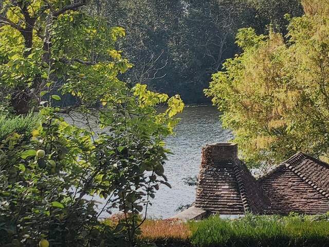Terrain constructible de 676m2 — photo du bien