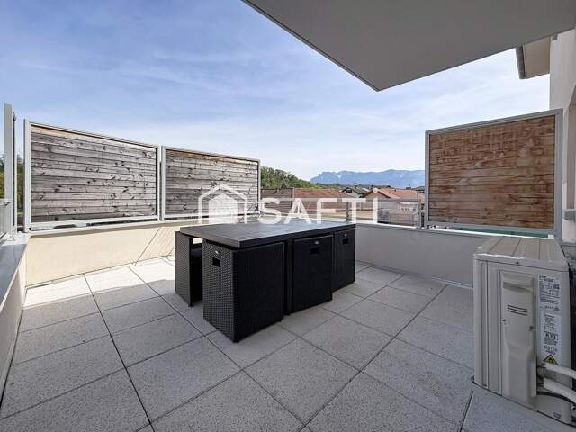 Appartement T1 récent avec terrasse — photo du bien