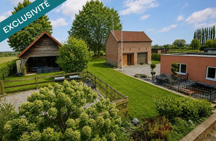 Ensemble de batis avec 431 m2 habitables, 15 chambres, 6 salles d'eau, dépendances 30m2 et 43 m2, 1455 m2 de parcelle! — photo 2