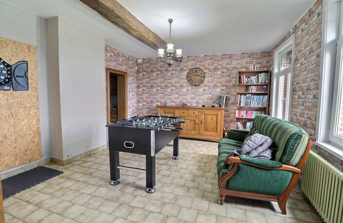 Ensemble de batis avec 431 m2 habitables, 15 chambres, 6 salles d'eau, dépendances 30m2 et 43 m2, 1455 m2 de parcelle! — photo 4
