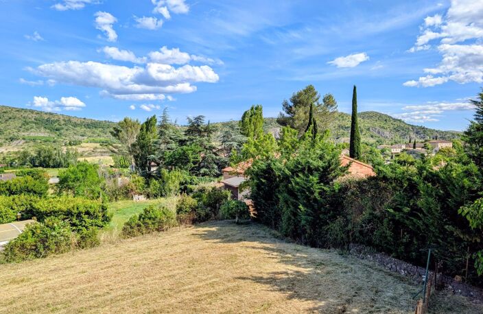 Maison à renover au coeur de Lachapelle sous aubenas avec terrain constructible. — photo 4