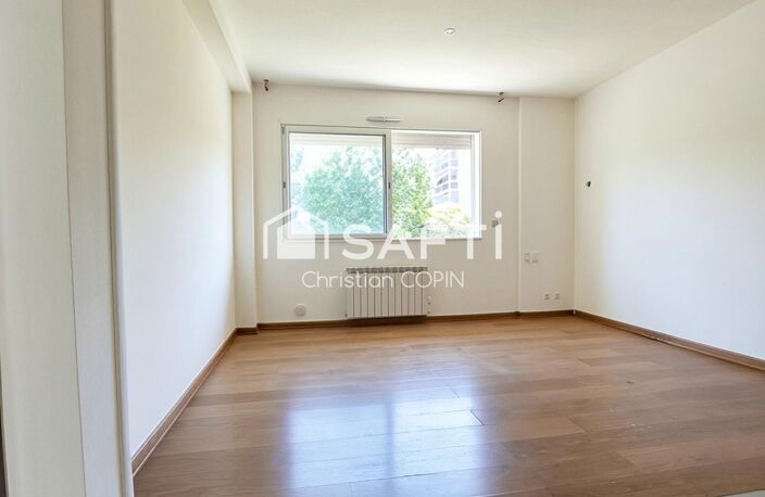 DANS LE  QUARTIER DE VALBERTRAND GRAND T2 EN RDC — photo 2