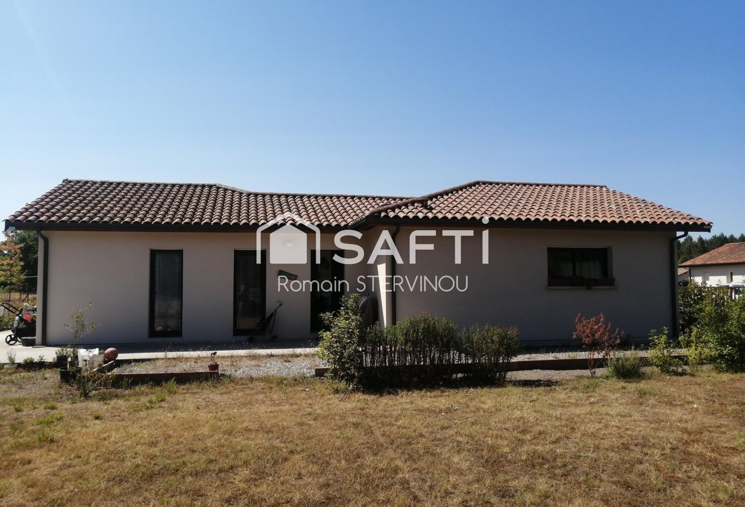 Maison récente au calme sur terrain clôturé. — photo 1