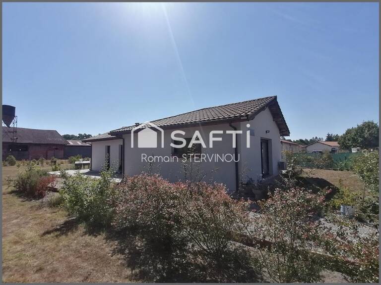 Maison récente au calme sur terrain clôturé. — photo 1