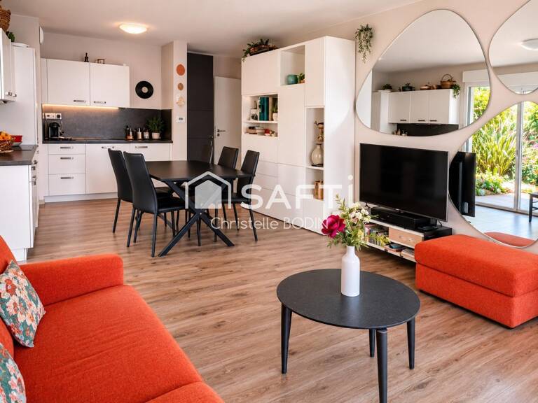 RARE LA ROCHELLE  À SEULEMENT 10 MINUTES A PIED DU CENTRE-VILLE ET DU MARCHÉ CENTRAL   T3 RÉCENT AVEC JARDIN PRIVATIF DANS RESIDENCE CALME ET SECURISEE — photo 1