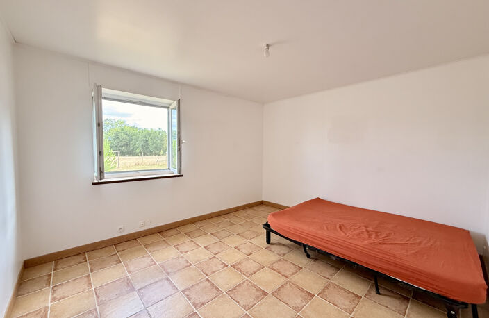 Maison plain pied 4 chambres entre Fontenay-le-Comte et La C — photo 4