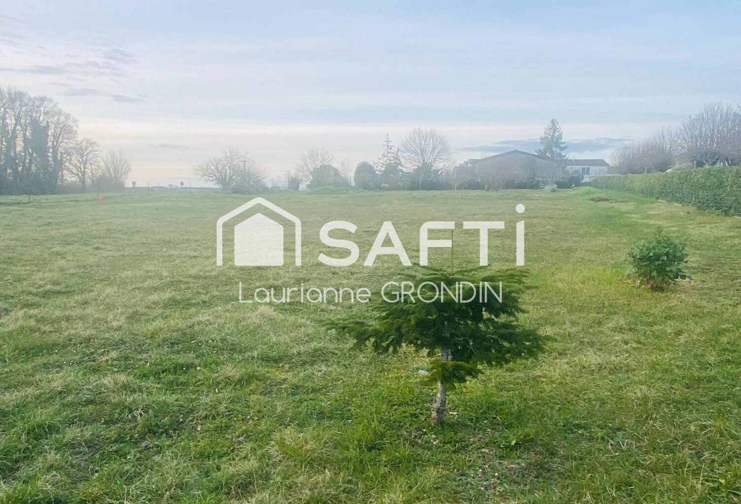 TERRAIN CONSTRUCTIBLE - ASNIERES LA GIRUAD — photo 1
