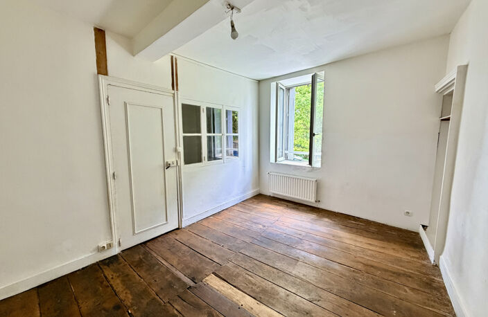 Proche Cité Judiciaire - Maison 4 pièces à rafraichir — photo 2