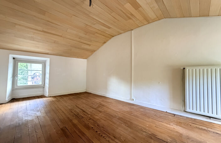 Proche Cité Judiciaire - Maison 4 pièces à rafraichir — photo 4