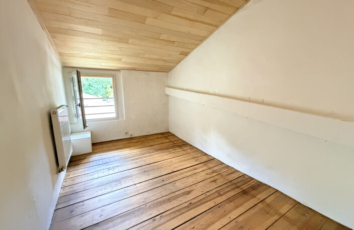 Proche Cité Judiciaire - Maison 4 pièces à rafraichir — photo 5
