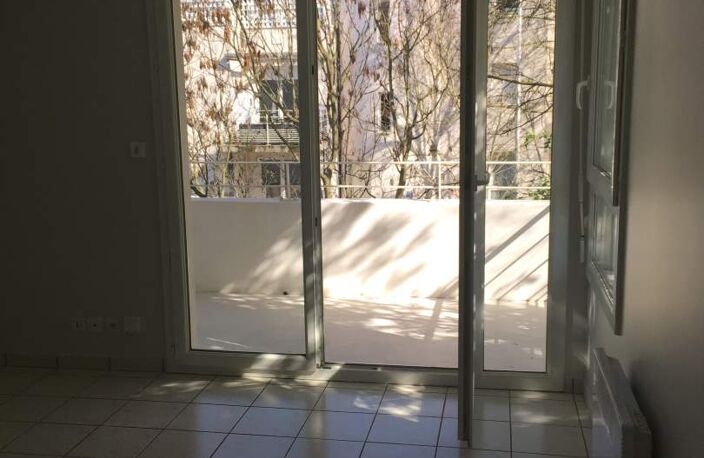 Location appartement 2 pièces 50 m² à Tours (37000) — photo 4