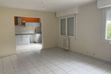 Appartement 7 pièces 1070 €