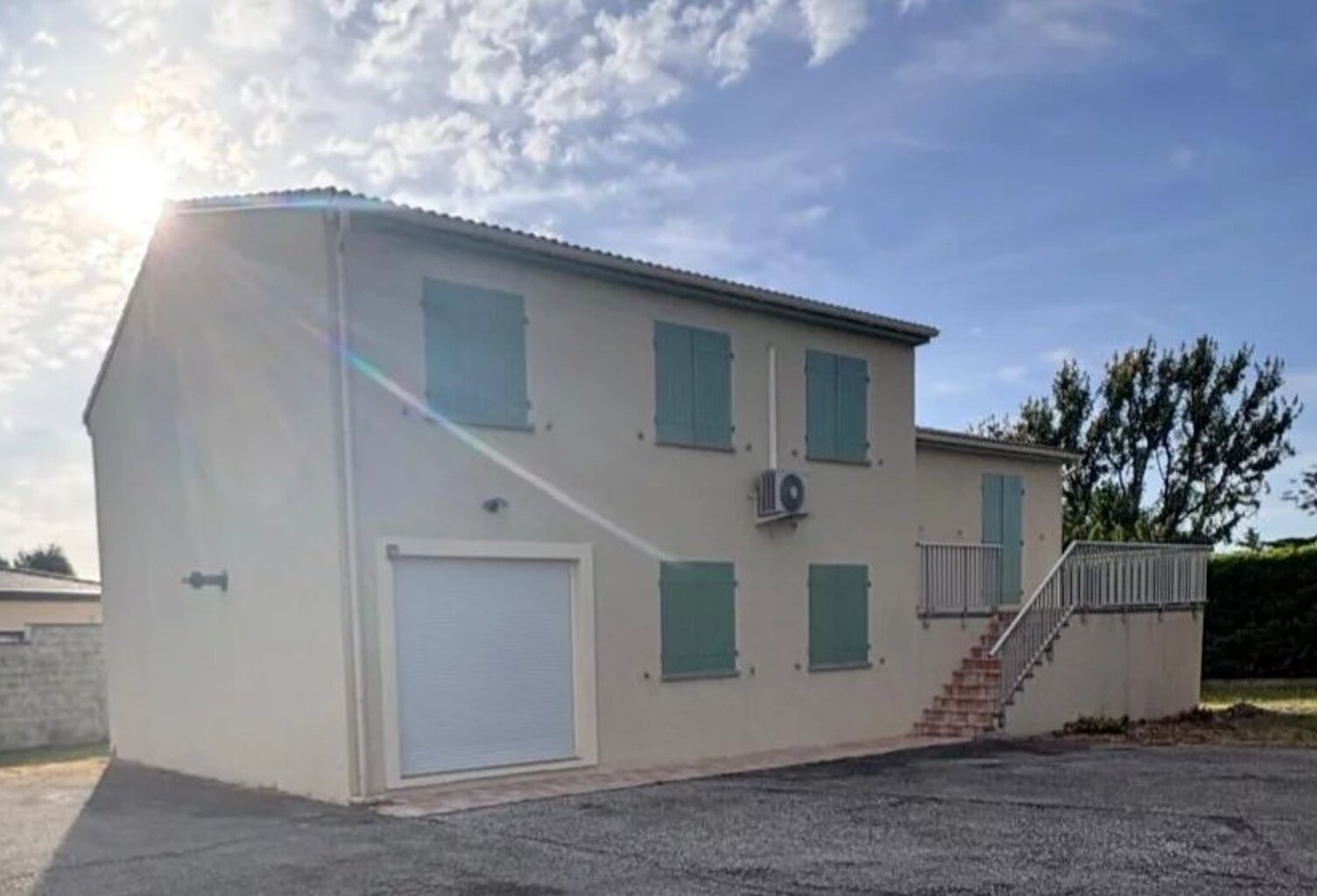 MAISON FAMILIALE — photo 1