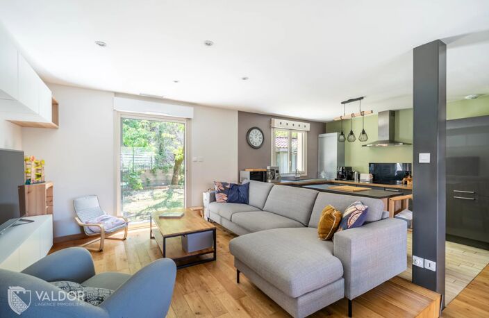 Maison climatisée avec jardin sans vis à vis à Trévoux — photo 2