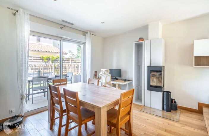 Maison climatisée avec jardin sans vis à vis à Trévoux — photo 3