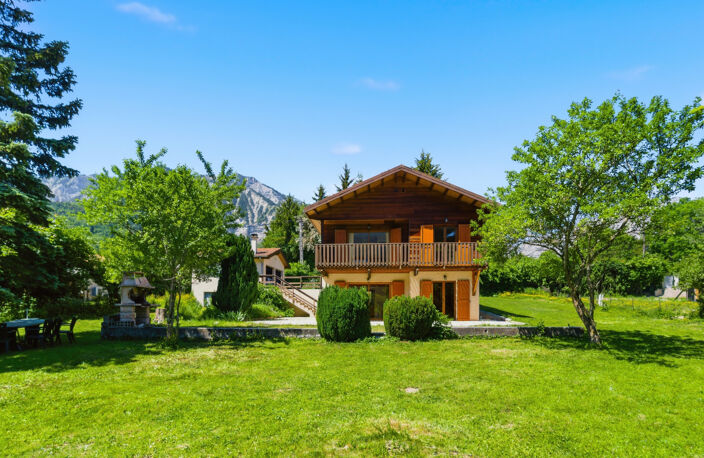 DPT(38) - A VENDRE - MAISON - 7P - CHICHILIANNE — photo 3