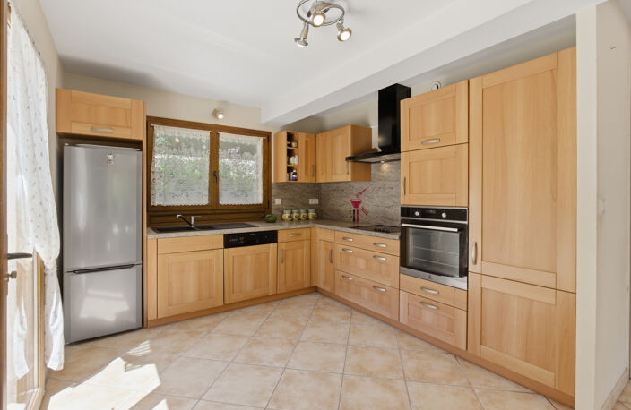 DPT(38) - A VENDRE - MAISON - 7P - CHICHILIANNE — photo 4