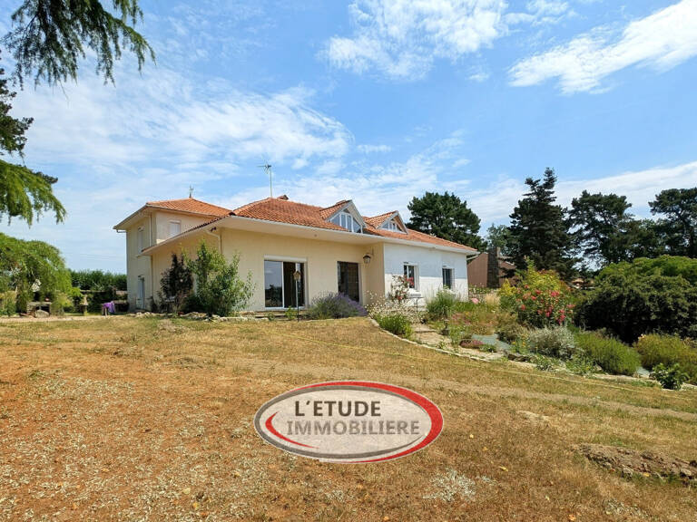 LES PINS -- Maison de caractère au coeur du Vignoble Nantais, — photo 1