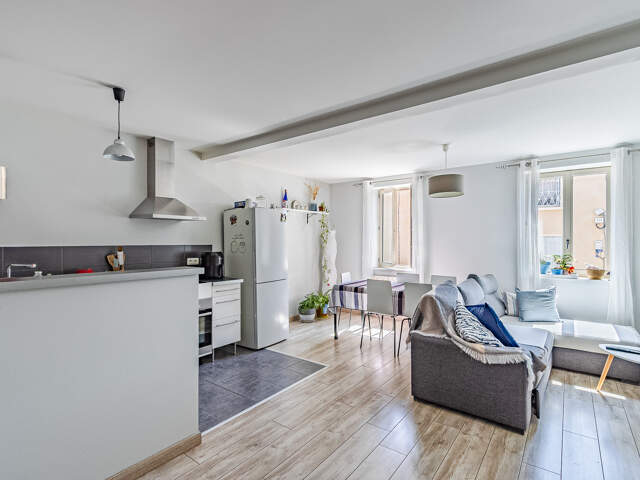Charmant T3 au coeur de Trévoux — photo du bien