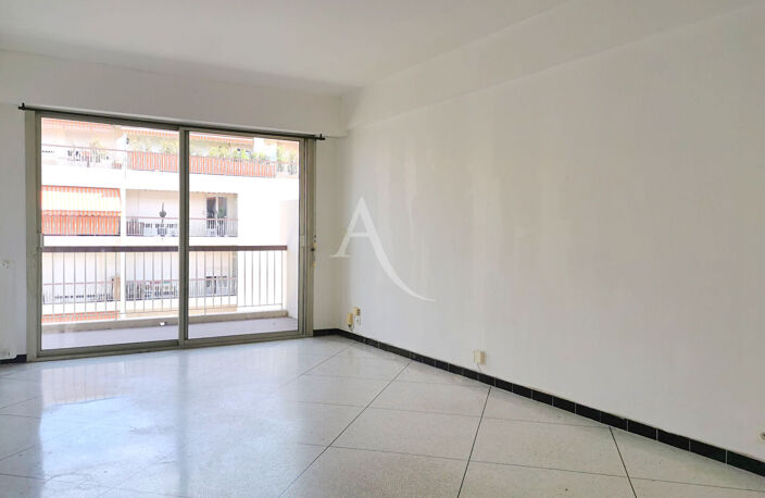 RESIDENCES DE FRANCE : SPACIEUX 3 PIECES AVEC PISCINE ET TENNIS — photo 2