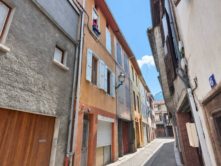 Immeuble  125 m² — photo 1