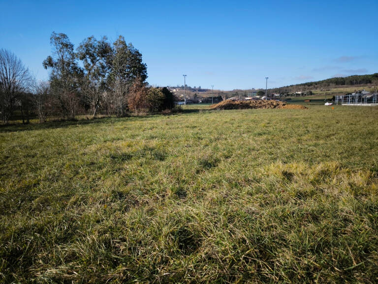 Rabastens Grand terrain plat de 1304 m2  Cadre champêtre Centre ville — photo 1