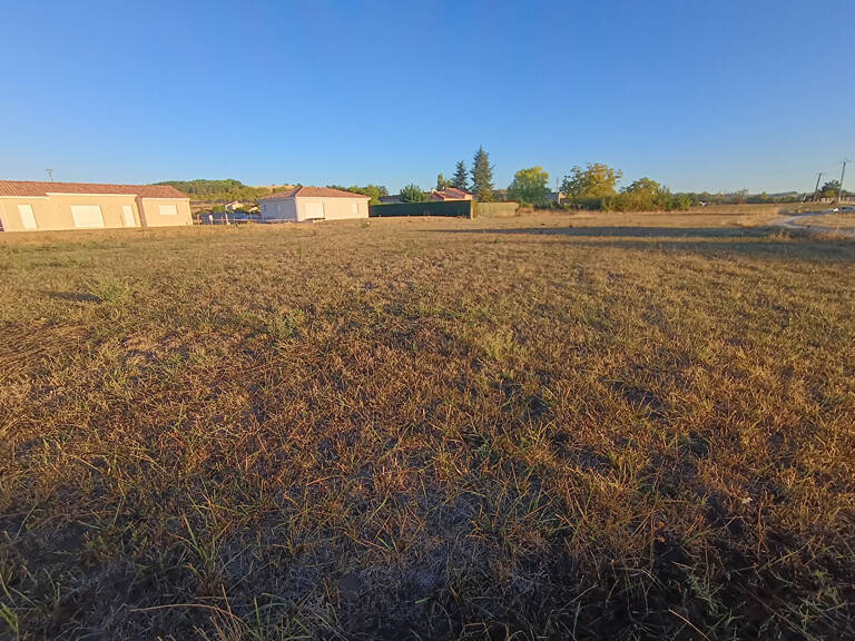 Rabastens Grand terrain plat de 1304 m2  Cadre champêtre Centre ville — photo 1