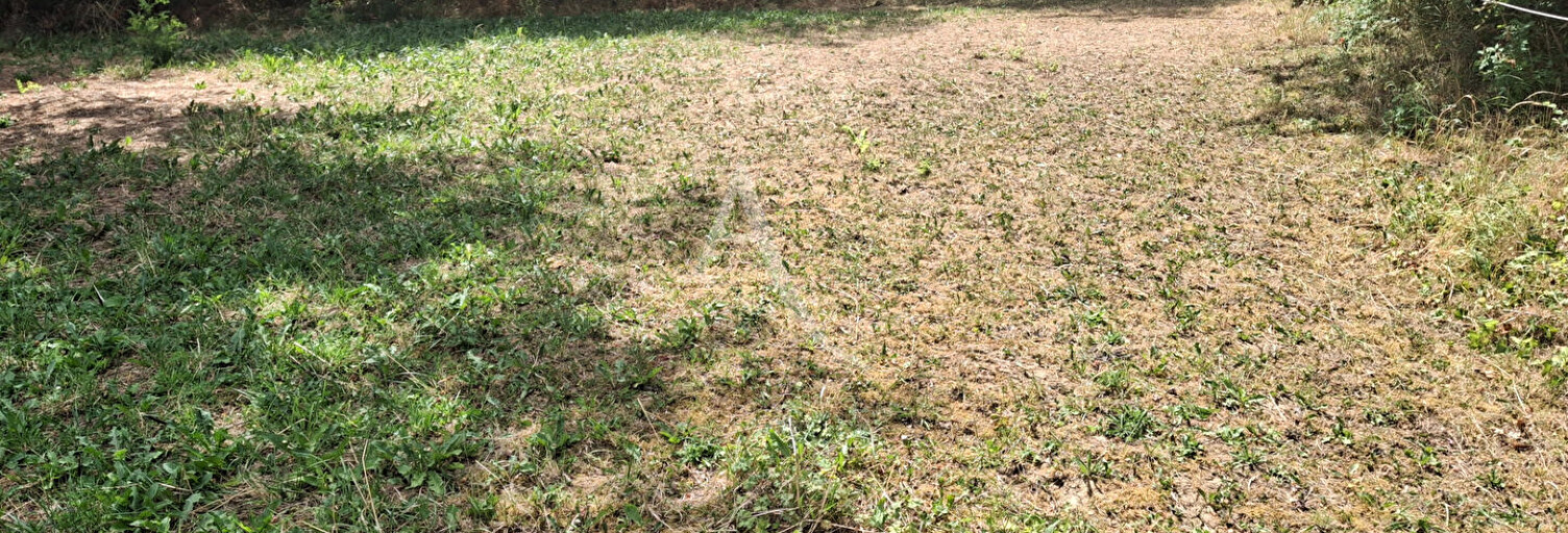 Terrain  819 m² à vendre à L'Isle-Jourdain (32600)