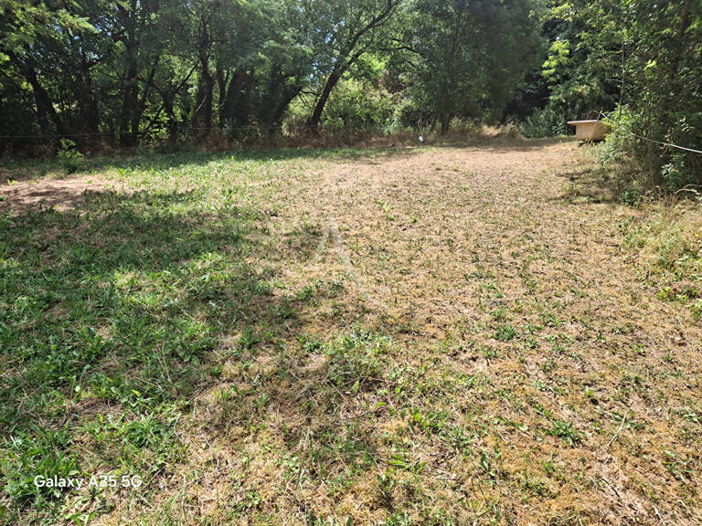 Terrain 819 m2 — photo 1