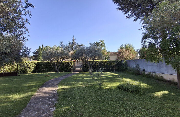 Pierrelatte - Maison  152m² proche centre ville avec jardin  941m² — photo 3