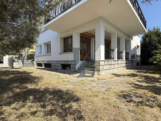 APPARTEMENT DE TYPE 4 AVEC JARDIN — photo du bien