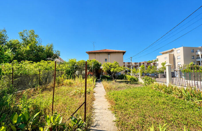 Maison individuelle de 122 m2   Les Rascas, Saint-Laurent-du-Var — photo 2