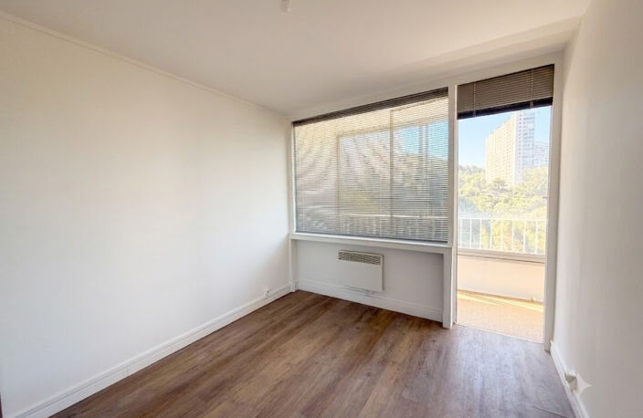APPARTEMENT DE TYPE 4 DE 68.36M2 : LA ROUVIERE — photo 3