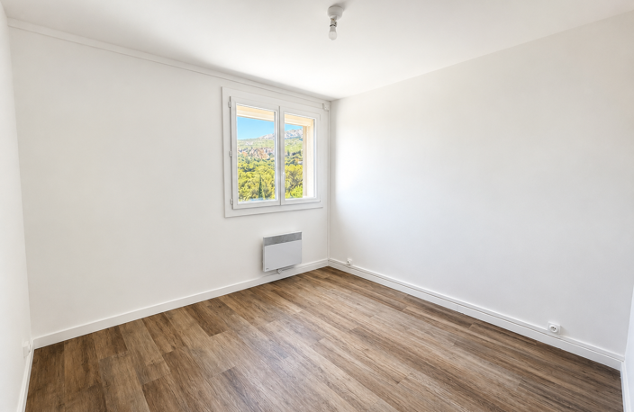 APPARTEMENT DE TYPE 4 DE 68.36M2 : LA ROUVIERE — photo 4