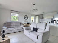 VENTE EN EXCLUSIVITE - FREJUS - APPARTEMENT 4 PIECES 76M2 DANS UNE RESIDENCE AVEC PISCINE — photo 2