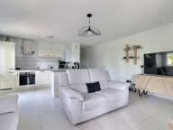 VENTE EN EXCLUSIVITE - FREJUS - APPARTEMENT 4 PIECES 76M2 DANS UNE RESIDENCE AVEC PISCINE — photo 3