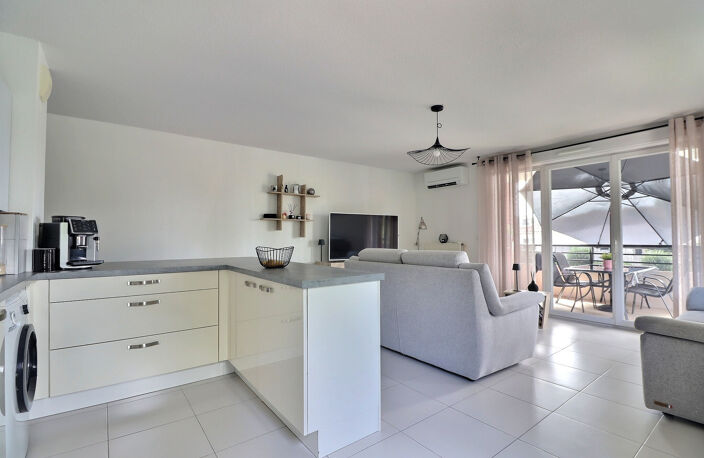 VENTE EN EXCLUSIVITE - FREJUS - APPARTEMENT 4 PIECES 76M2 DANS UNE RESIDENCE AVEC PISCINE — photo 5