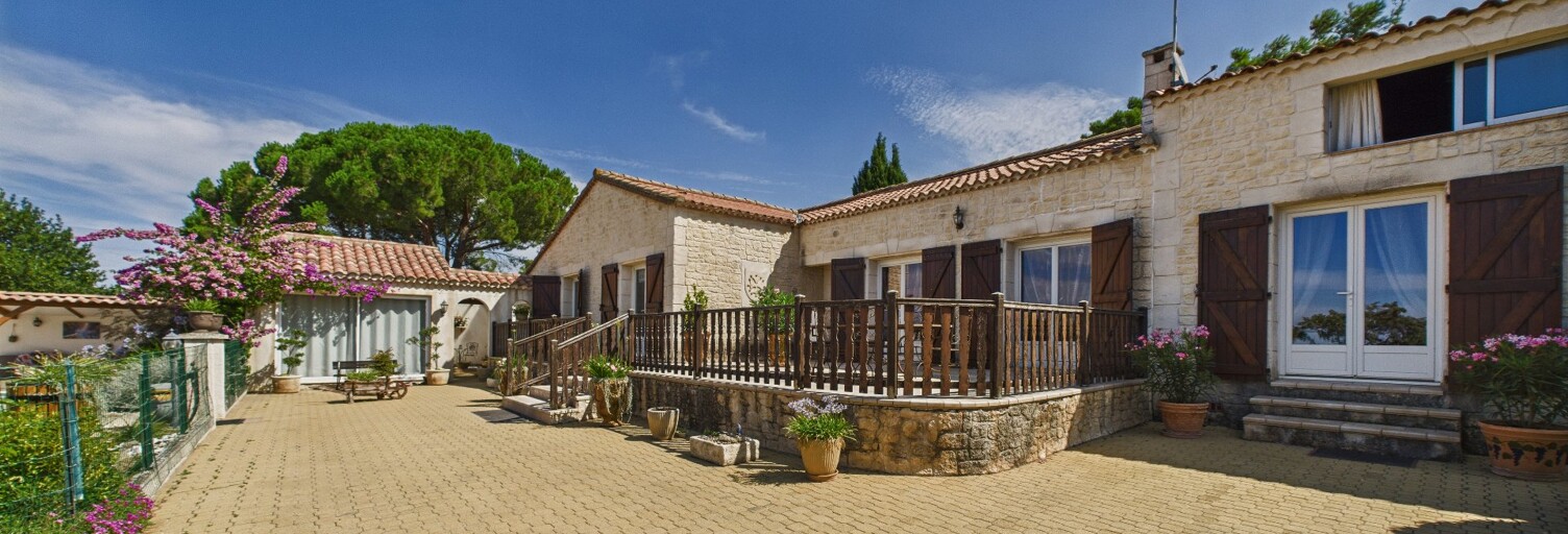 Maison 8 Pièces 210 m² à vendre à Valros (34290)