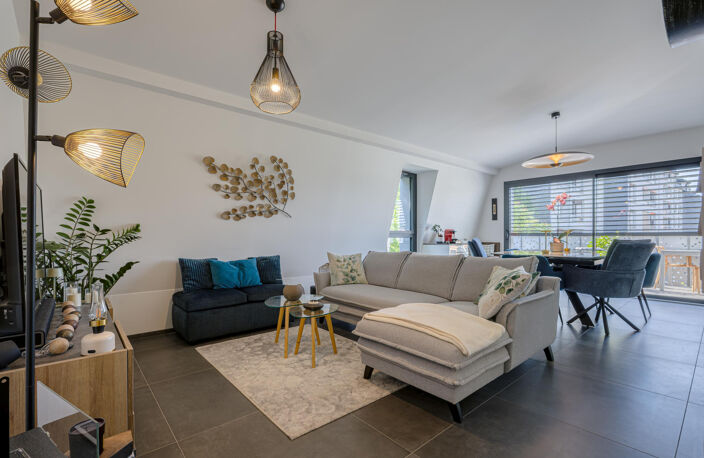 Aix centre, Type 3 en attique avec garage — photo 4