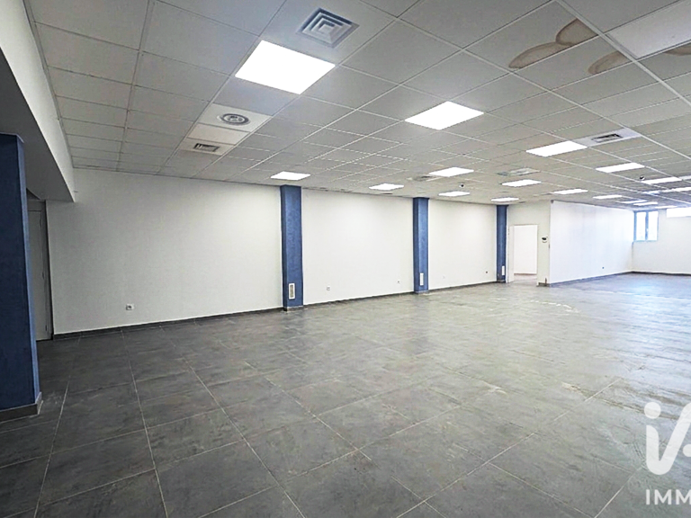 Vente Immeuble 274 m&sup2; — photo 1